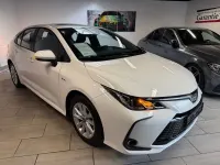 Neu Toyota Corolla Comfort 98 PS (72 kW) 2025 Weiß Limousine