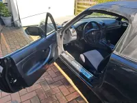 Second-hand Mazda MX5 110 CP (80 kW) 2002 Negru Cabrio