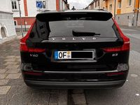 Gebraucht Volvo V60 Core 163 PS (119 kW) 2024 Schwarz Kombi
