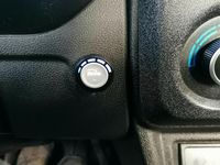 Neu Lada niva 83 PS (61 kW) 2026 Schwarz SUV