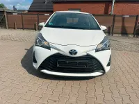 Gebraucht Toyota Yaris 107 PS (78 kW) 2019 Weiß Kleinwagen