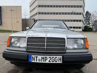Gebraucht Mercedes 200 109 PS (80 kW) 1986 Silber Limousine