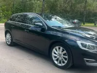 Gebraucht Volvo V60 181 PS (133 kW) 2015 Schwarz Kombi