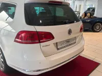 Gebraucht VW Passat Comfortline 150 PS (110 kW) 2012 Candyweiß Kombi
