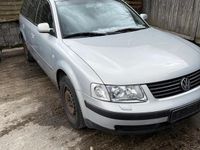 Second-hand VW Passat 101 CP (74 kW) 2000 Gri Break