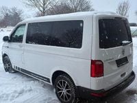 Używany VW Caravelle 102 KM (75 kW) 2018 Srebrny Van