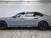 Gebraucht BMW 740 M Sport 299 PS (219 kW) 2025 Brooklyn grau metallic Limousine
