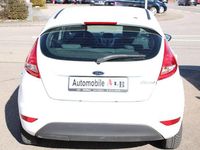 Gebraucht Ford Fiesta Trend 82 PS (60 kW) 2012 Weiß Kleinwagen