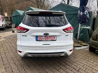 Gebraucht Ford Kuga Titanium 150 PS (110 kW) 2015 Weiß SUV