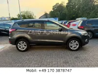 Gebraucht Ford Kuga Titanium 150 PS (110 kW) 2018 Grau SUV