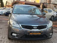 Używany Kia Ceed 109 KM (80 kW) 2009 Szary Hatchback