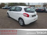 Gebraucht Peugeot 208 Active 68 PS (50 kW) 2014 Lack weiss banquise/deckende l Kleinwagen