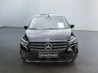 Gebraucht Mercedes T180 Progressive 131 PS (96 kW) 2025 Schwarz Van / Kleinbus