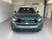 Neu Opel Frontera Edition 145 PS (106 kW) 2026 Khaki grün metallic SUV