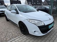Gebraucht Renault Mégane III Dynamique 110 PS (80 kW) 2009 Weiß Kleinwagen