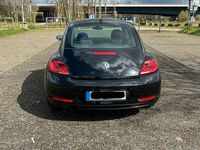 Gebraucht VW Beetle 105 PS (77 kW) 2016 Schwarz Kleinwagen