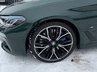 Gebraucht BMW M550 Performance 530 PS (389 kW) 2022 Grün Limousine