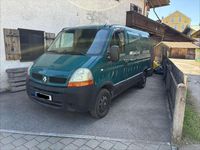 Second-hand Renault Master 99 CP (72 kW) 2004 Verde Van
