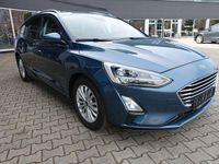 Gebraucht Ford Focus Titanium 120 PS (88 kW) 2018 Blau Kombi