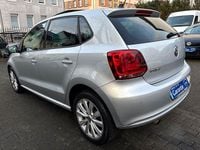 Gebraucht VW Polo Match 90 PS (66 kW) 2013 Reflexsilbermetallic Kleinwagen