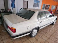 Gebraucht BMW 730 188 PS (138 kW) 1988 Weiß Limousine