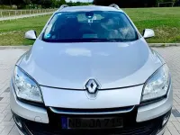 Gebraucht Renault Mégane GrandTour Initiale Paris 110 PS (80 kW) 2013 Silber Kombi