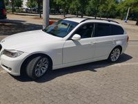 Gebraucht BMW 325 197 PS (144 kW) 2008 Weiß Kombi