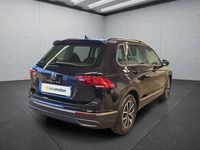 Gebraucht VW Tiguan 122 PS (89 kW) 2023 Schwarz SUV