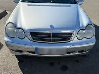 Gebraucht Mercedes C180 129 PS (94 kW) 2000 Silber Limousine