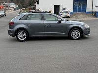 Gebraucht Audi A3 Ambiente 150 PS (110 kW) 2015 Grau Limousine
