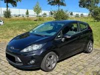 Gebraucht Ford Fiesta Titanium 82 PS (60 kW) 2012 Schwarz Kleinwagen