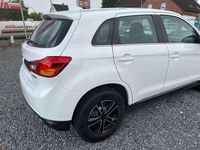 Gebraucht Mitsubishi ASX Edition 117 PS (86 kW) 2017 Weiß SUV