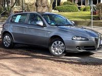 Gebraucht Alfa Romeo 147 105 PS (77 kW) 2010 Grau Kleinwagen