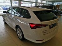 Gebraucht Skoda Octavia Ambition 150 PS (110 kW) 2022 Weiß Kombi