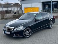 Gebraucht Mercedes E300 AMG 231 PS (169 kW) 2011 Schwarz Limousine