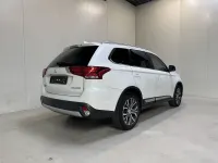 Gebraucht Mitsubishi Outlander Top 150 PS (110 kW) 2018 Weiß SUV