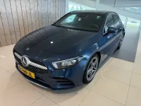 Gebraucht Mercedes A180 Business 136 PS (100 kW) 2021 Blau Limousine