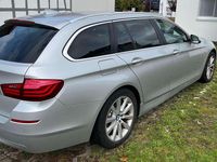 Gebraucht BMW 525 218 PS (160 kW) 2014 Silber Kombi