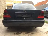 Gebraucht Mercedes 230 262 PS (192 kW) 1995 Violet Limousine