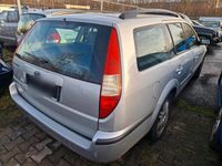 Gebraucht Ford Mondeo 145 PS (106 kW) 2001 Grau Kombi