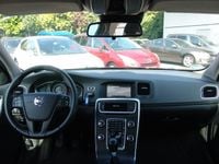 Gebraucht Volvo V60 Kinetic 136 PS (100 kW) 2014 Schwarz metallic Kombi