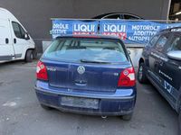 Gebraucht VW Polo 64 PS (47 kW) 2004 Blau Kleinwagen