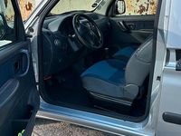 Gebraucht Citroën Berlingo 108 PS (79 kW) 2003 Silber Van / Kleinbus