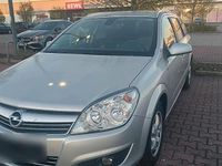 Gebraucht Opel Astra Edition 105 PS (77 kW) 2007 Silber Kombi