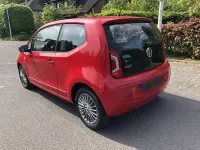 Second-hand VW up! Cup 60 CP (44 kW) 2013 Roșu Hatchback