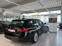 Gebraucht BMW 320 Advantage 190 PS (139 kW) 2022 Schwarz Kombi