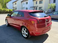 Używany Kia Ceed 143 KM (105 kW) 2008 Czerwony Hatchback