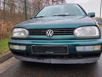 Gebraucht VW Golf III 75 PS (55 kW) 1997 Grün Kleinwagen