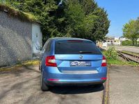 Gebraucht Skoda Rapid Ambition 105 PS (77 kW) 2015 Denimblau metallic Kleinwagen