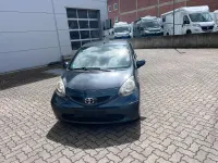 Gebraucht Toyota Aygo 70 PS (51 kW) 2007 Silber Kleinwagen